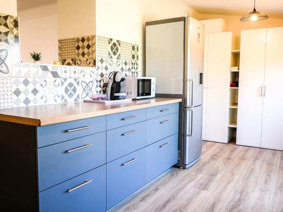 Le Convivial • Stationnement Facile • Paisible Holiday home Deols